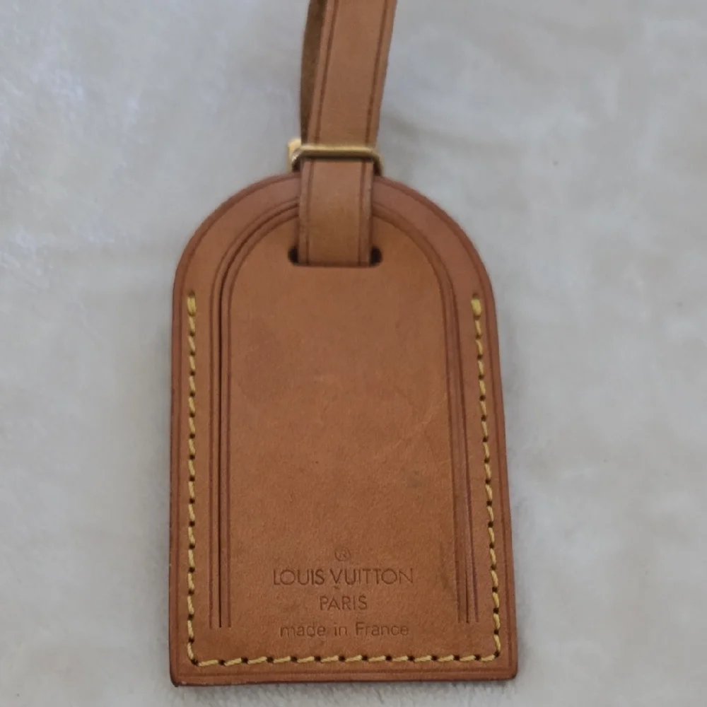 Authentic Louis Vuitton Brown Leather Luggage Tag